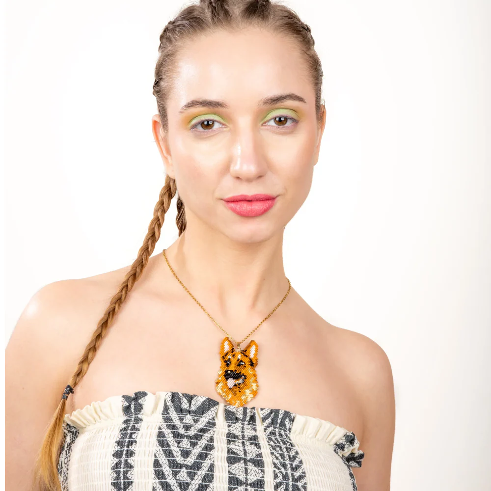 Jenni & Janki Handcrafted Miyuki German Shepherd Necklace - Runbopad